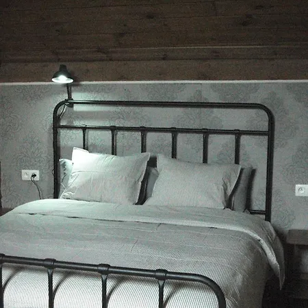 Aux Sabots Du Temps Bed & Breakfast