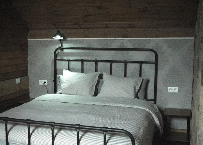 Aux Sabots Du Temps Bed & Breakfast